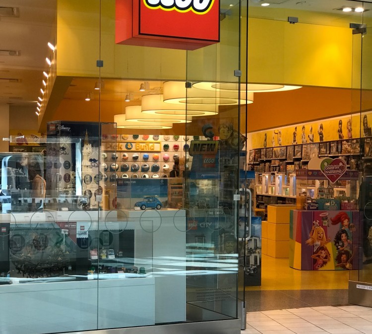 The LEGO Store Westfield Topanga (Canoga&nbspPark,&nbspCA)